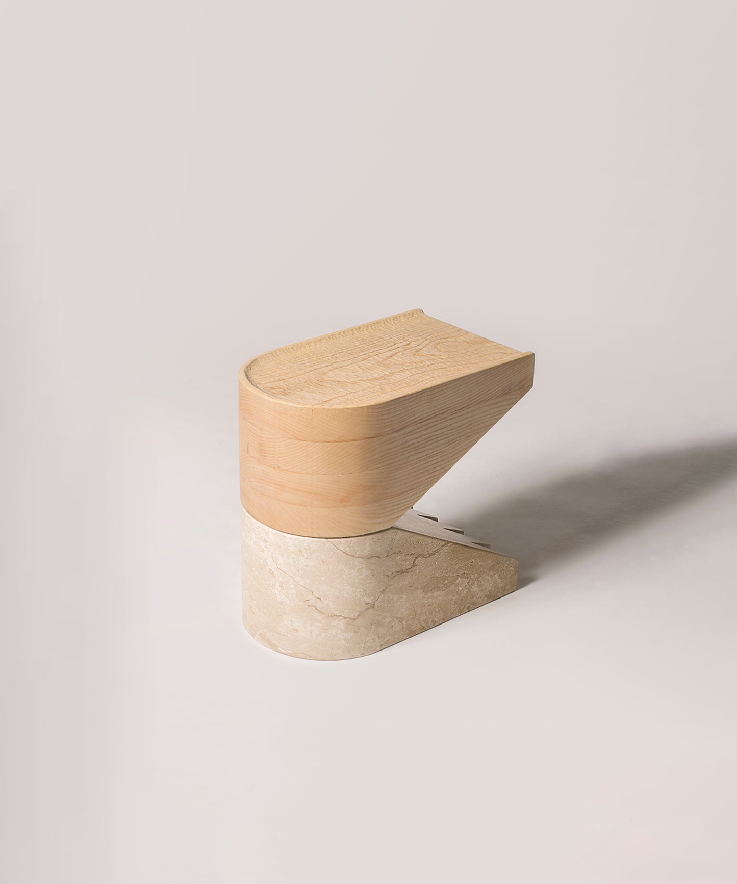 Mannu Side Table