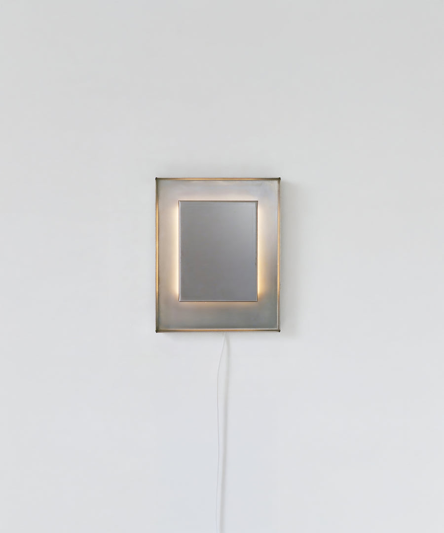 Mira Sconce