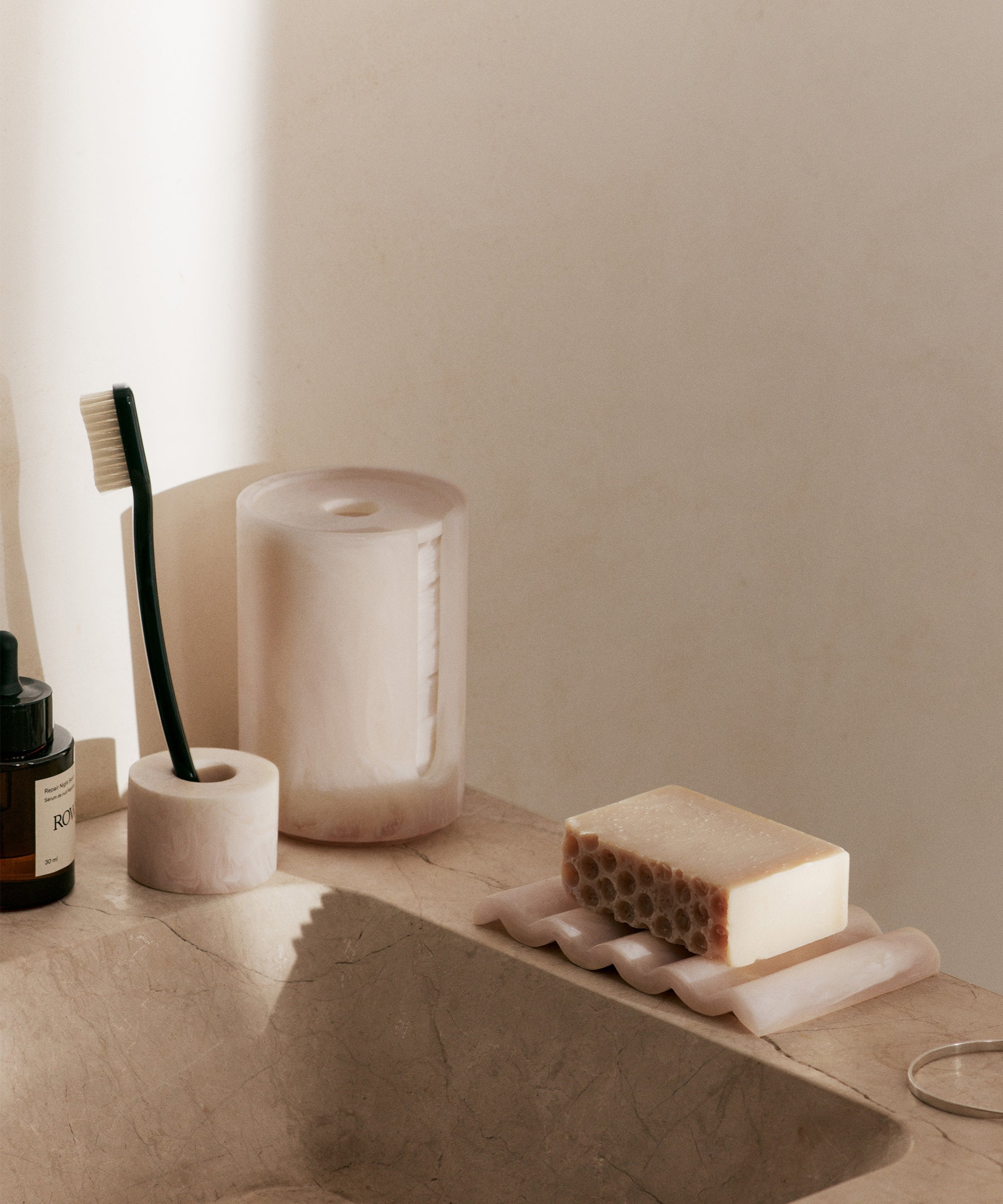 Mist Toothbrush Holder Single