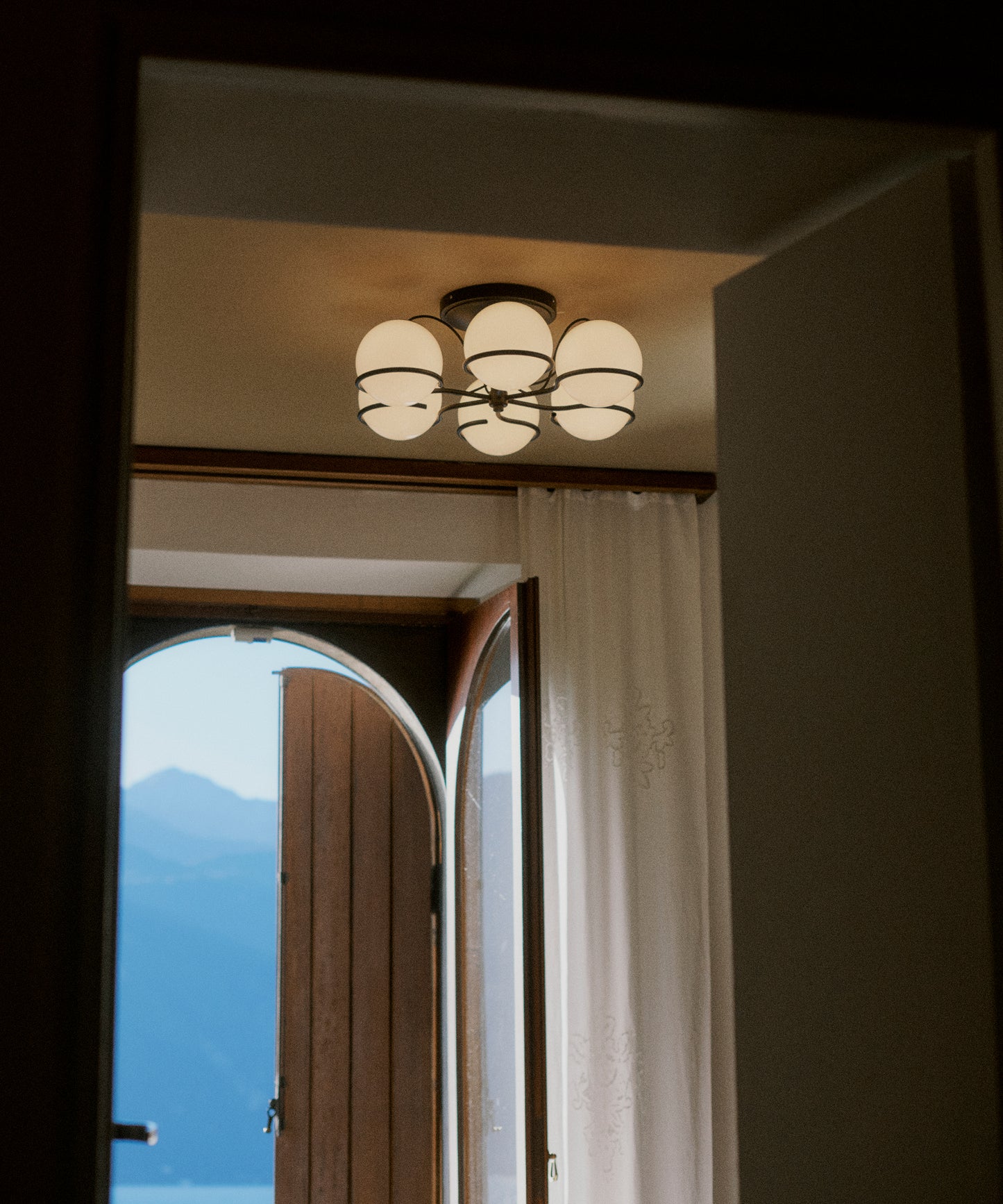 Model 2042-6 Ceiling Light