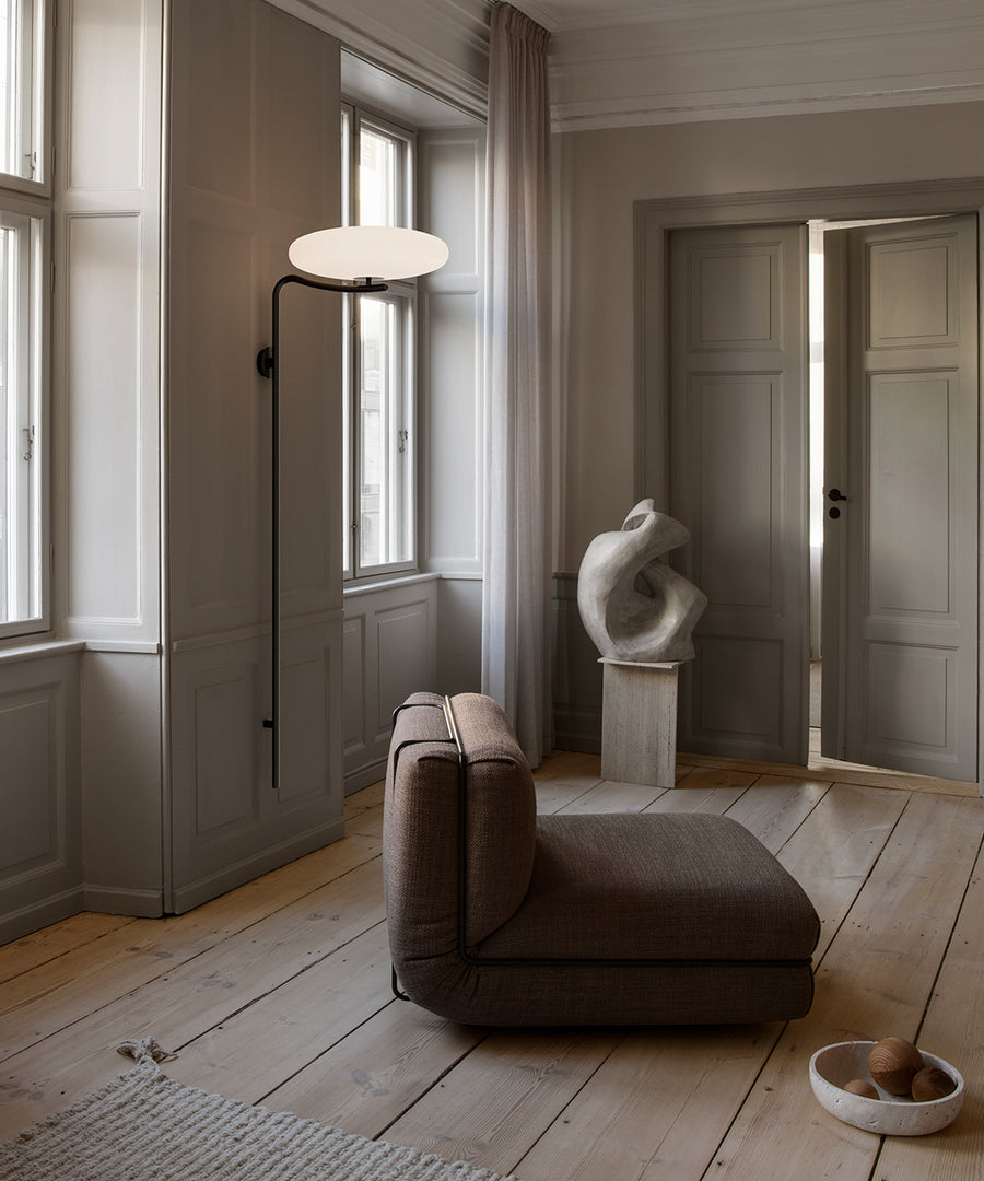 Model 2065 Wall Lamp