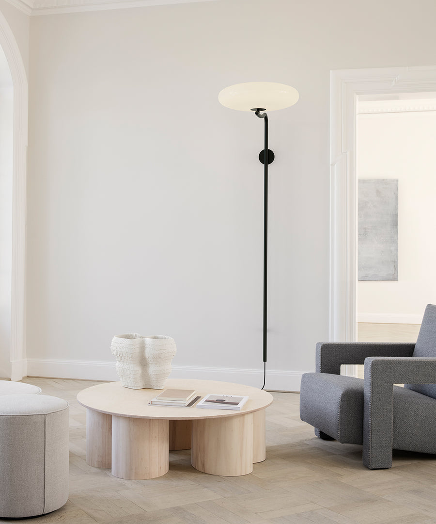 Model 2065 Wall Lamp