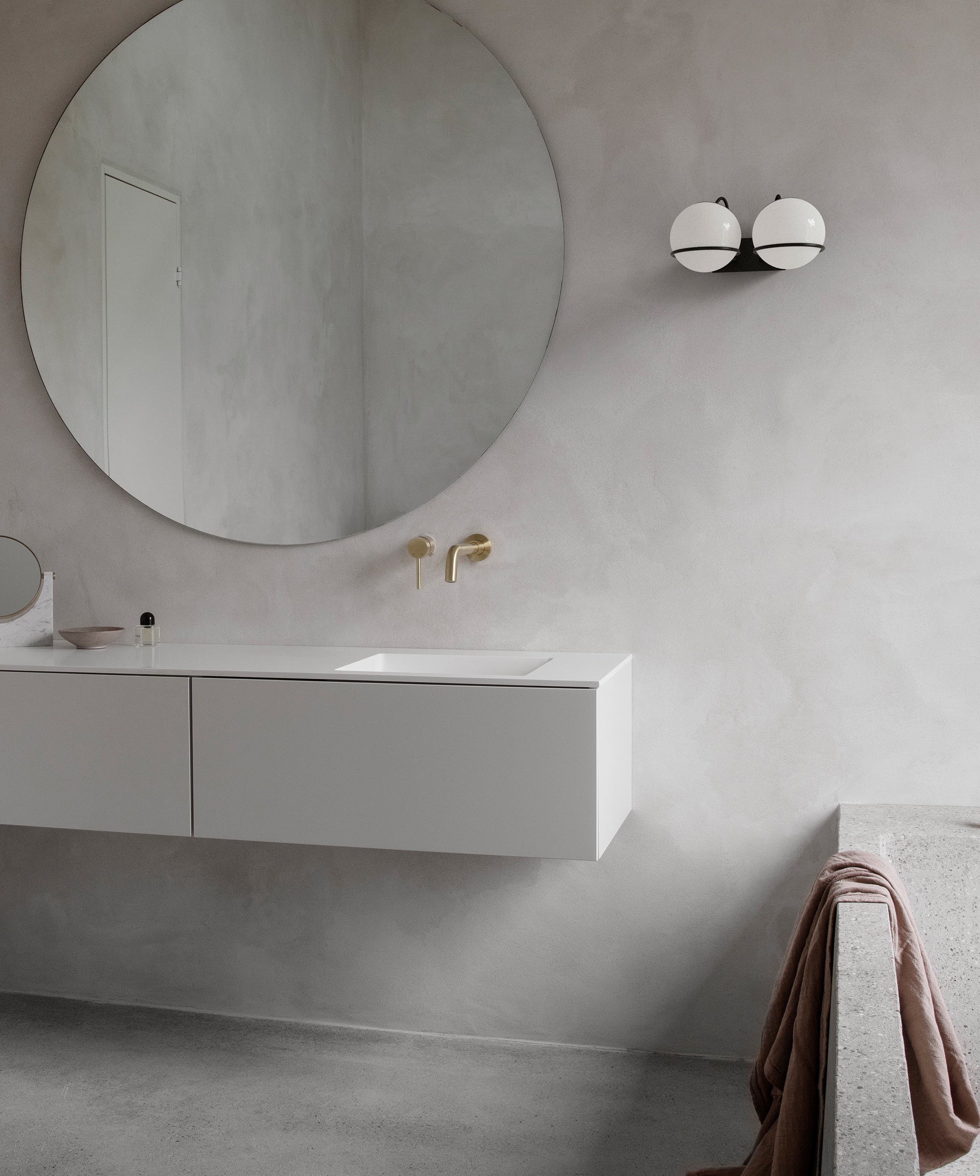 Model 237-2 Wall Lamp