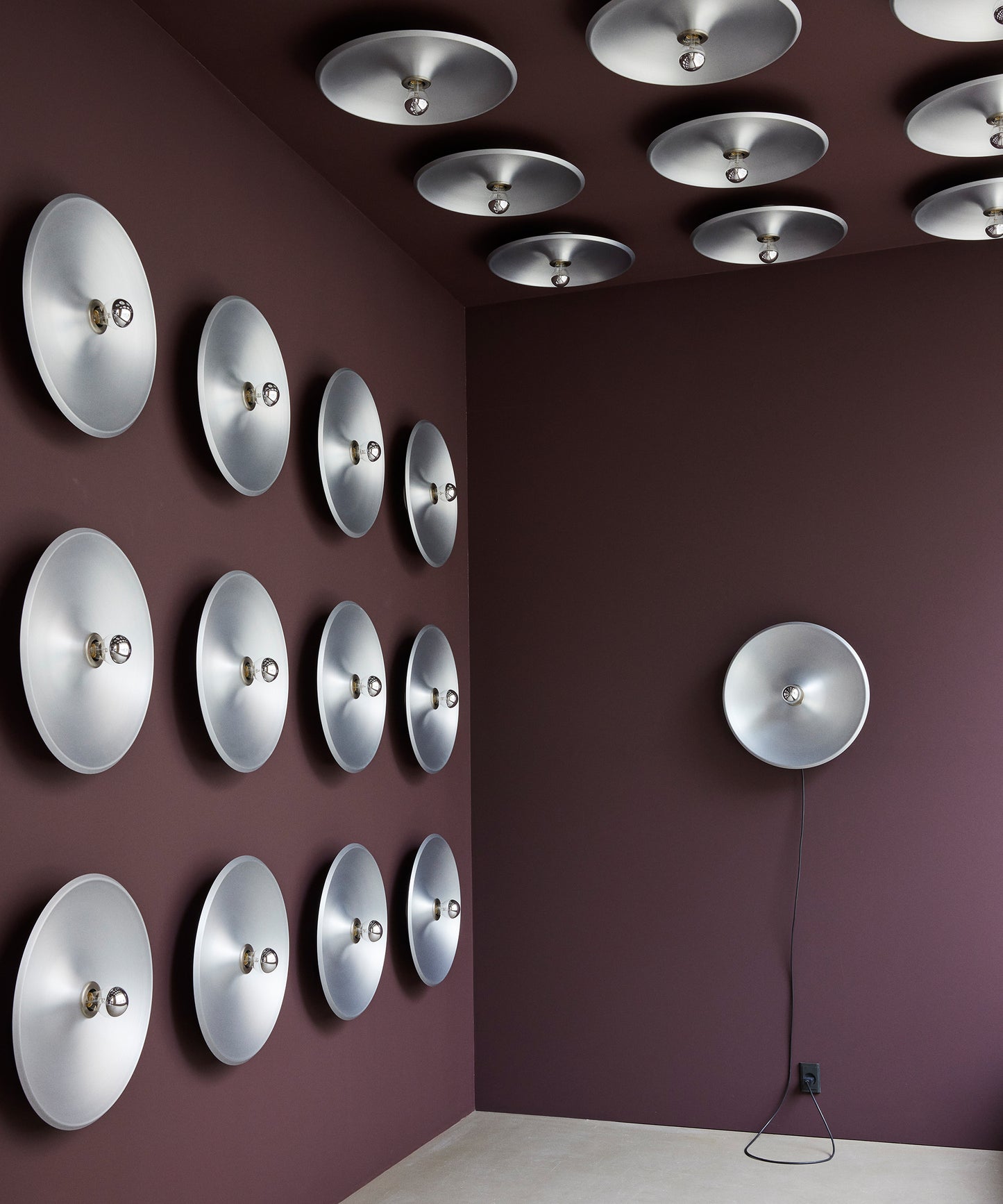 Model 262 Wall Lamp