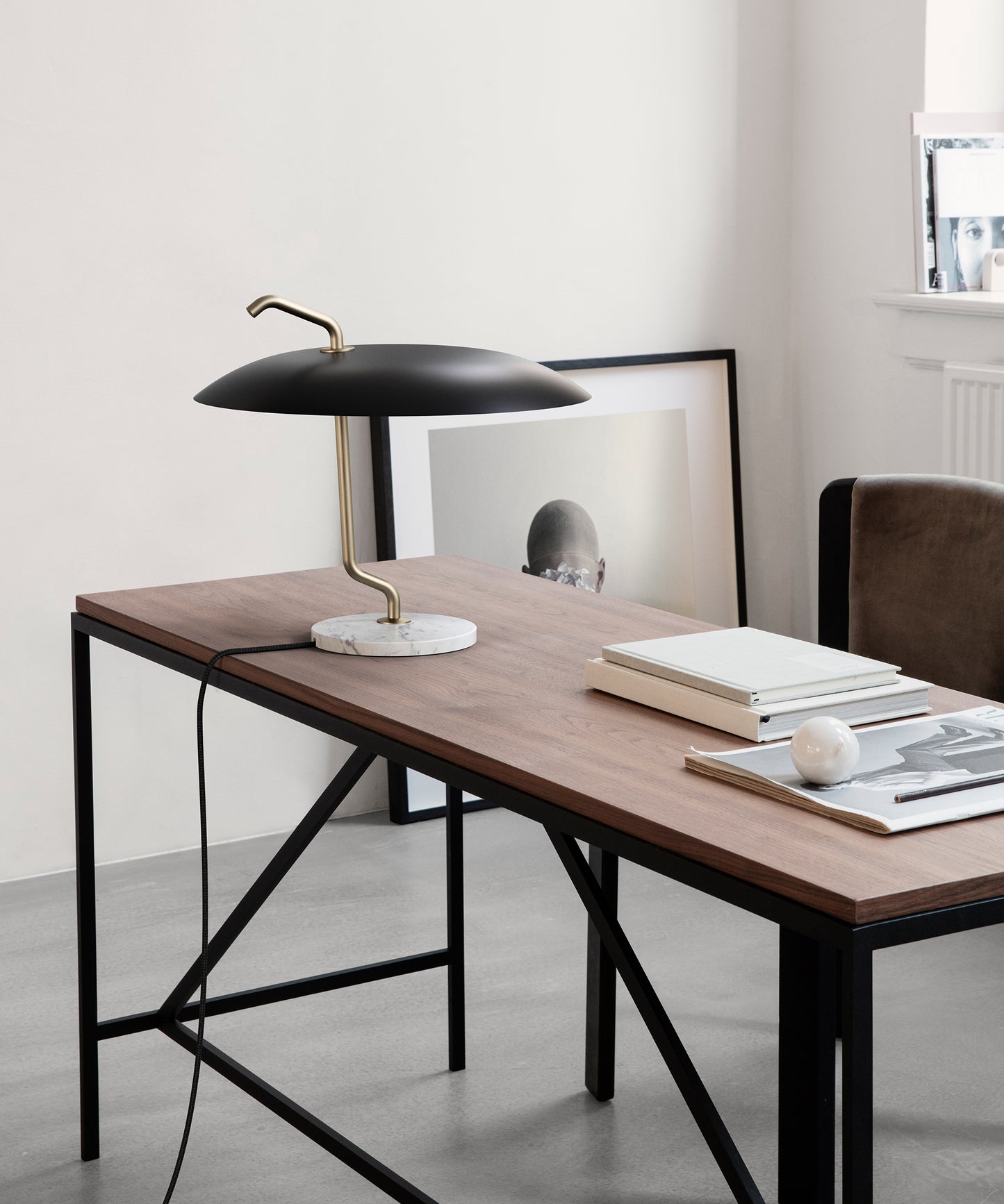 Model 537 Table Lamp