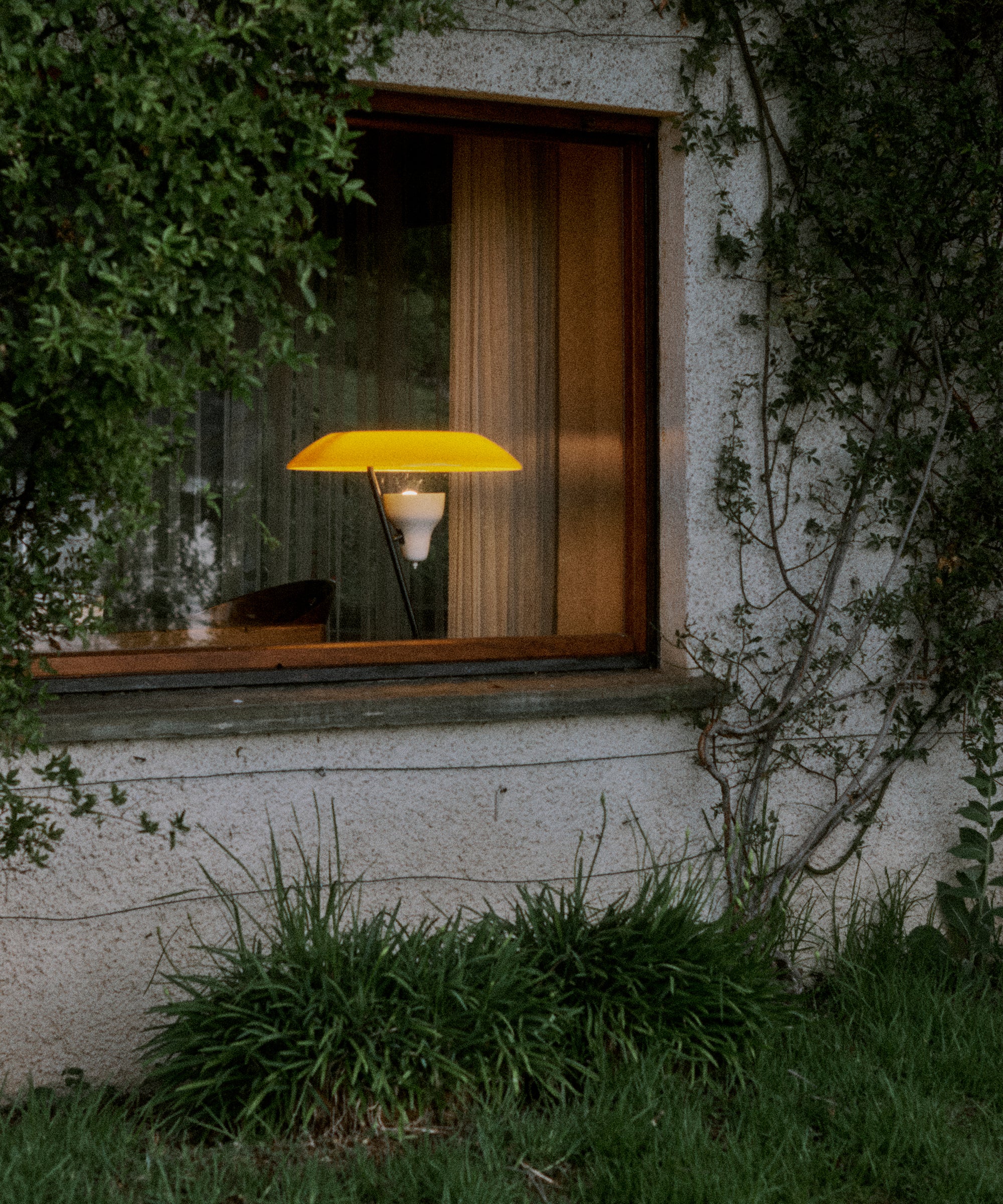 Model 548 Table Lamp