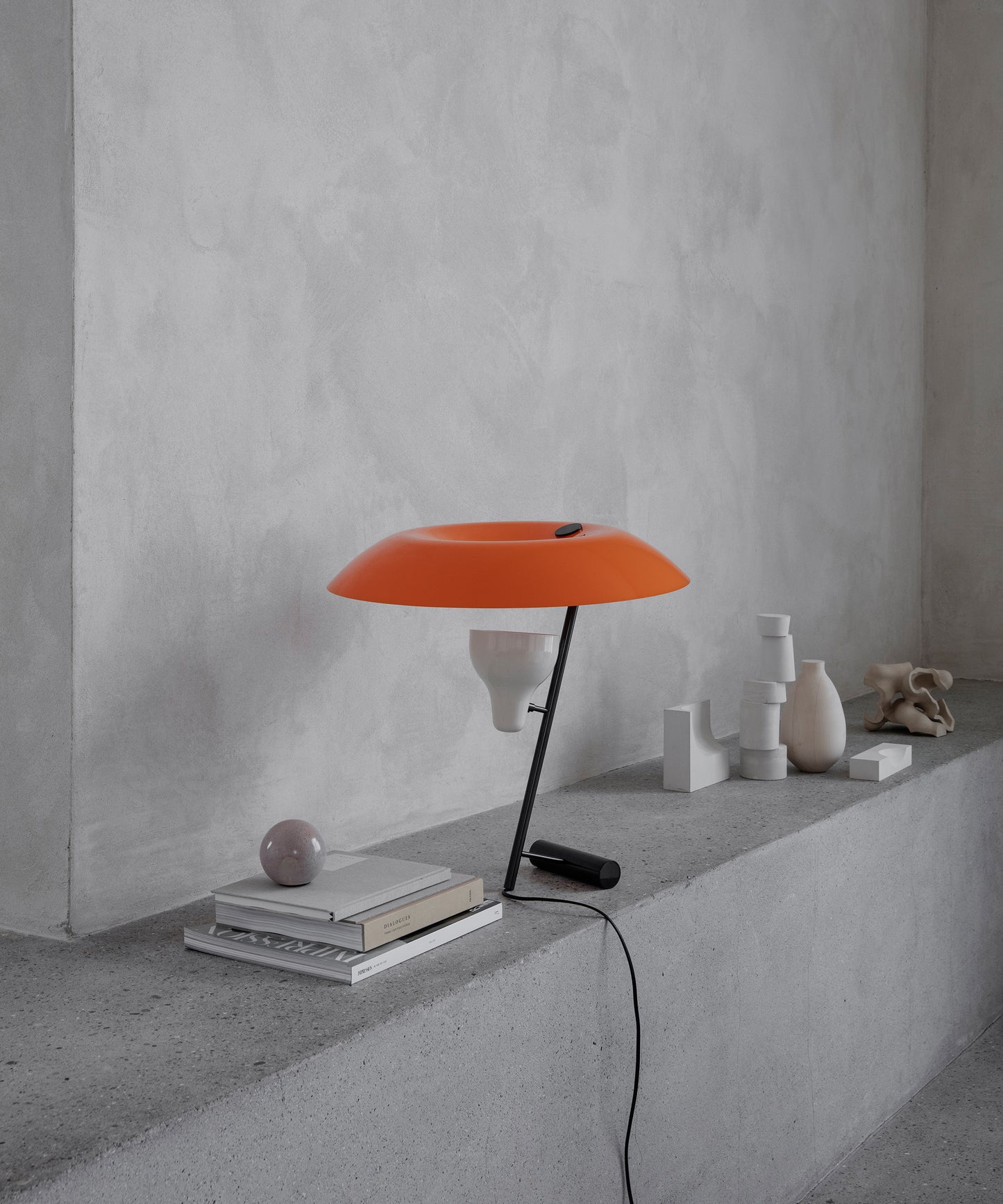 Model 548 Table Lamp