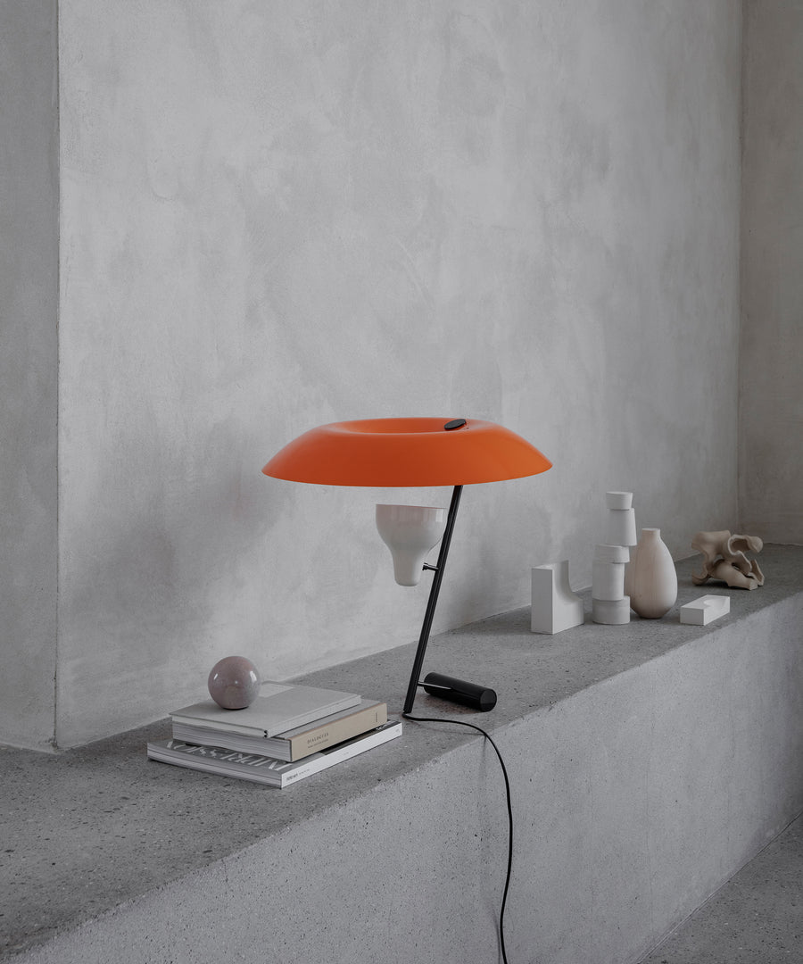 Model 548 Table Lamp