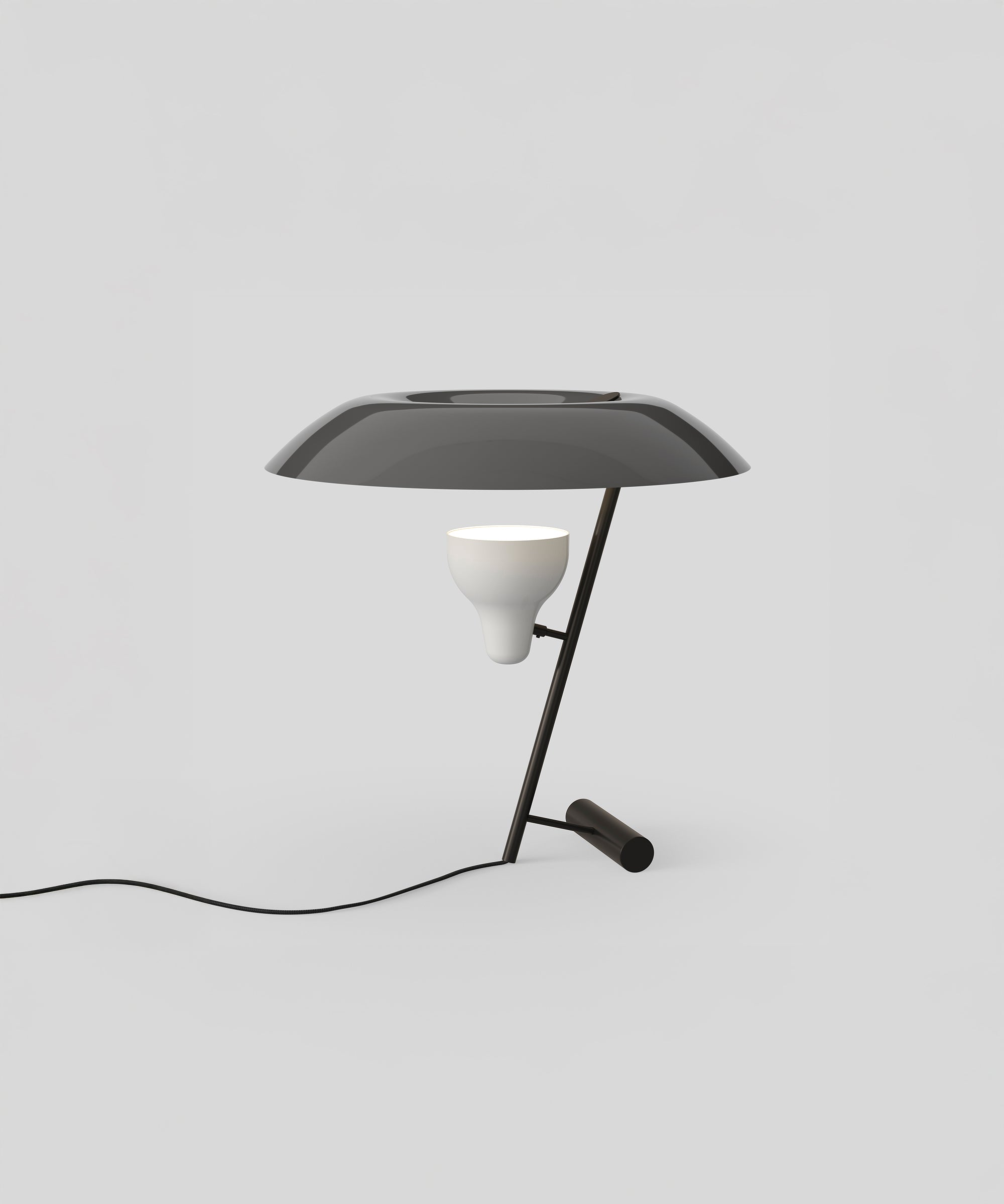 Model 548 Table Lamp
