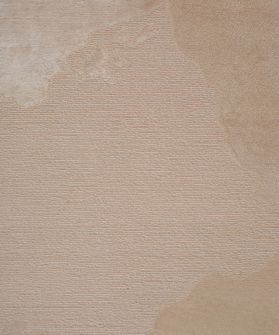 Monu Rug in Beige
