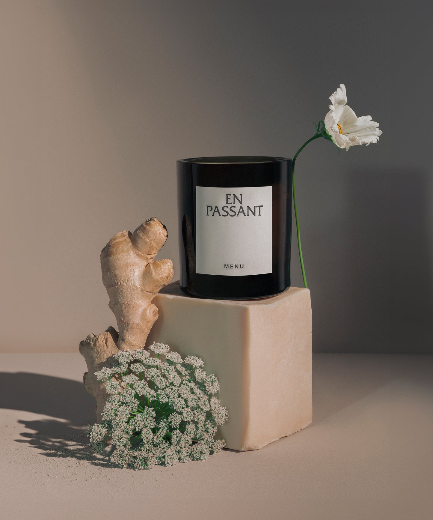 Olfacte Scented Candle, En Passant