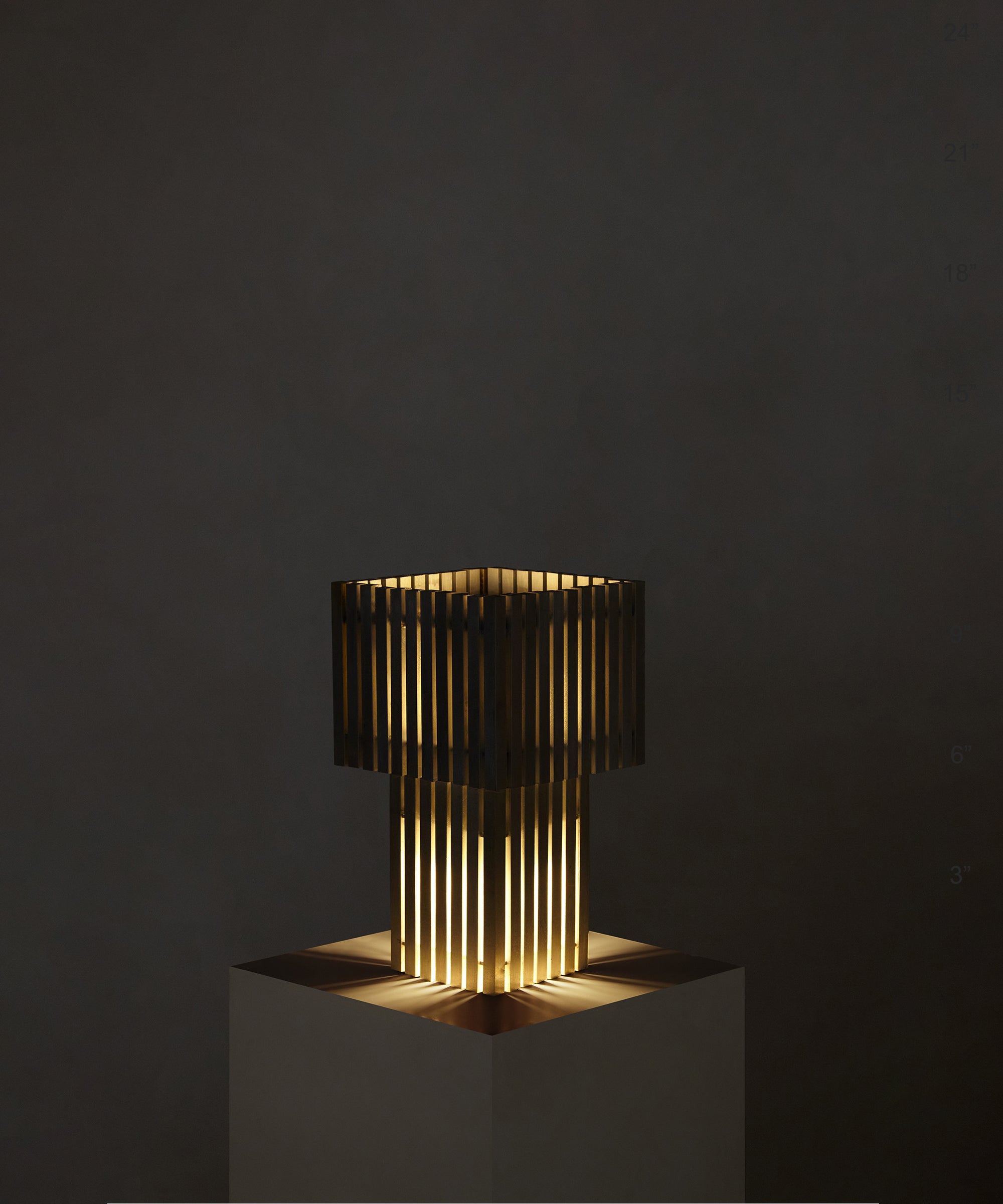 Parállilo Table Lamp