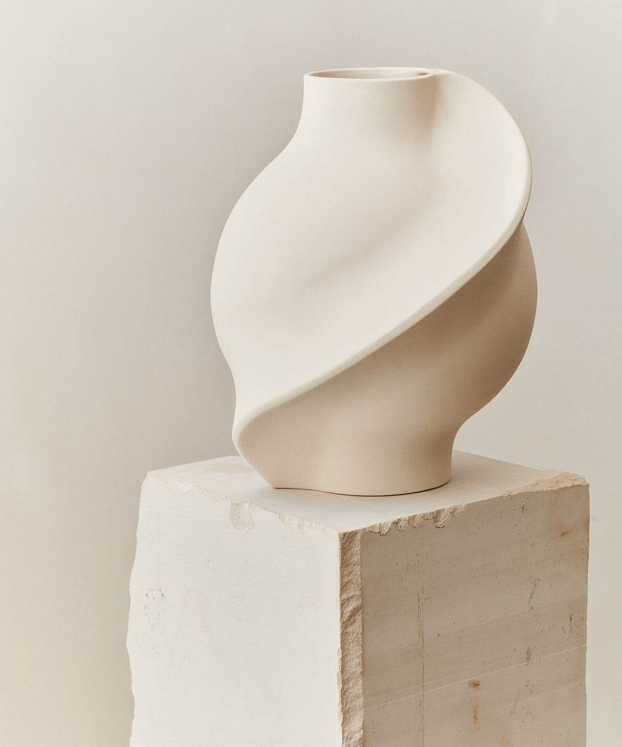 Pirout Vase 01