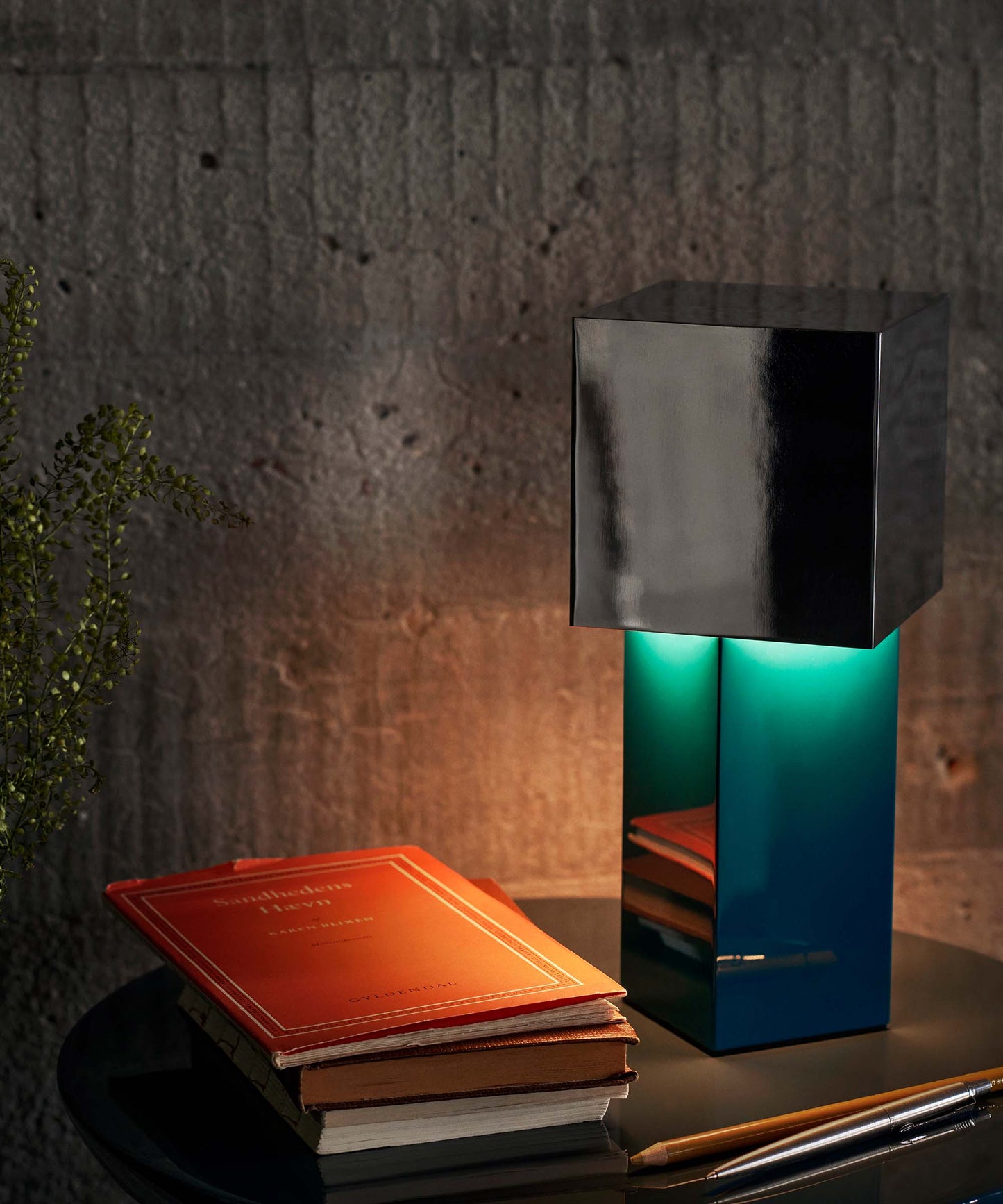 Pivot Portable Lamp ATD7