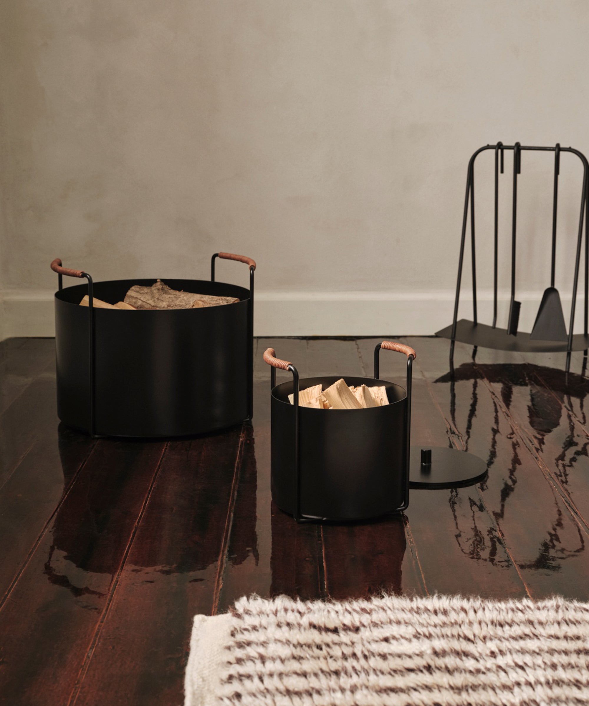 Port Kindling and Ash Bucket