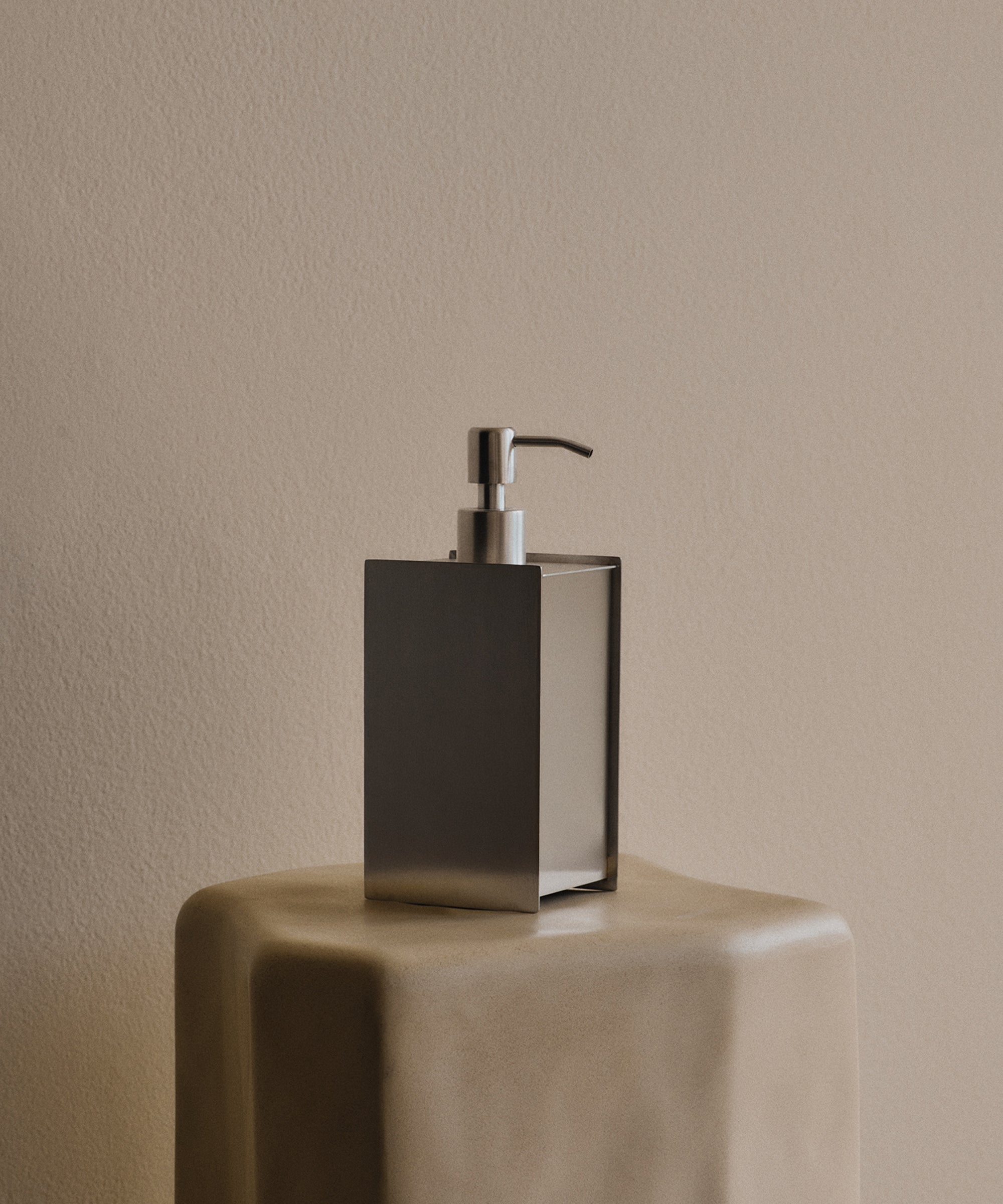 Sama Soap Dispenser