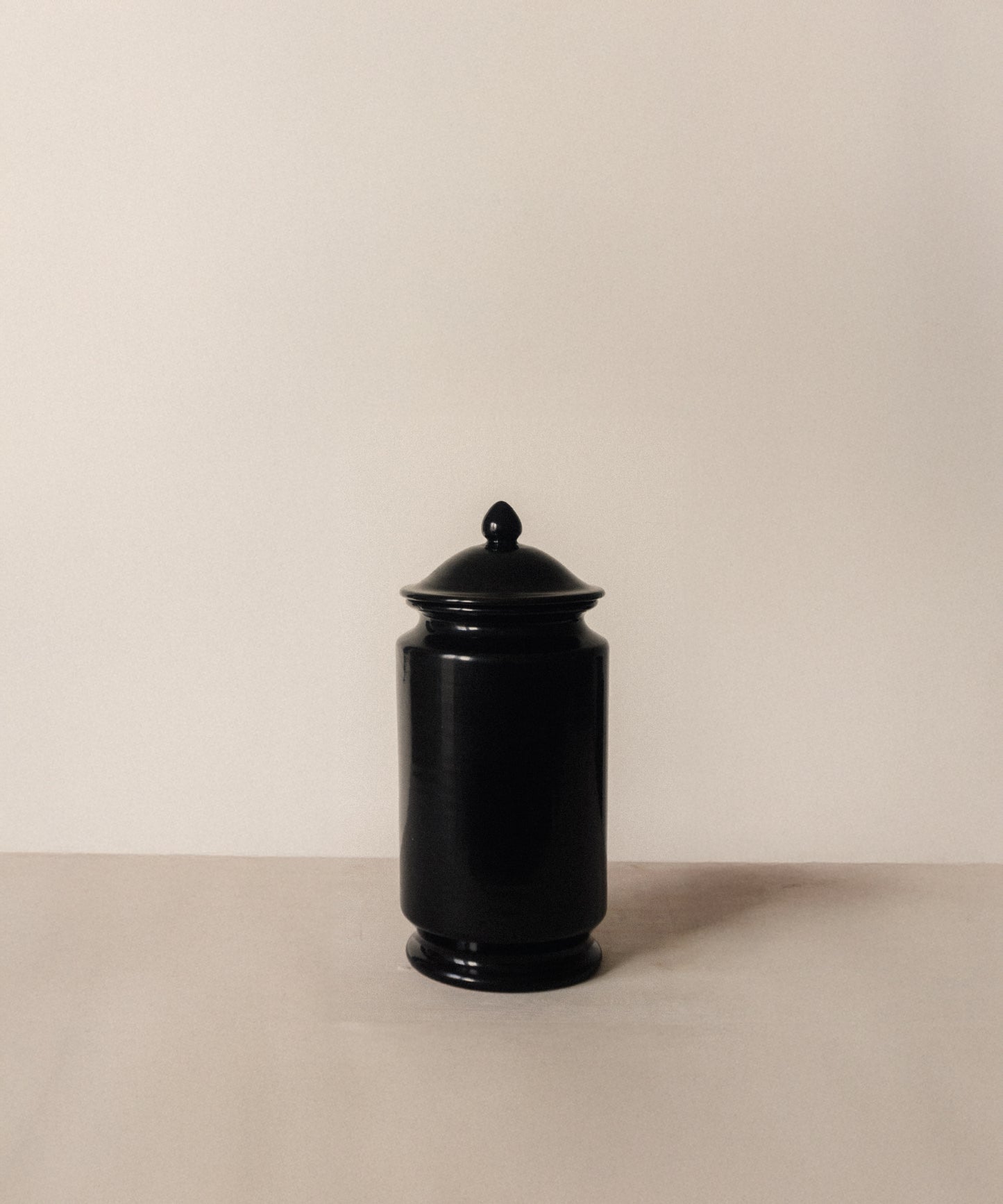 The Albarello Jar