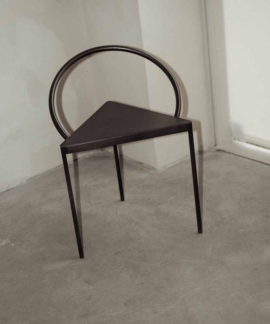 Triangolo Chair, Black - Sample