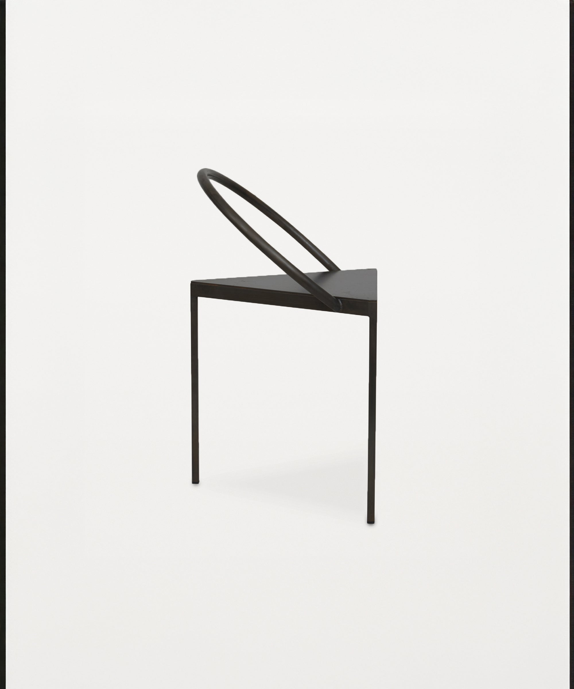 Triangolo Chair, Black - Sample