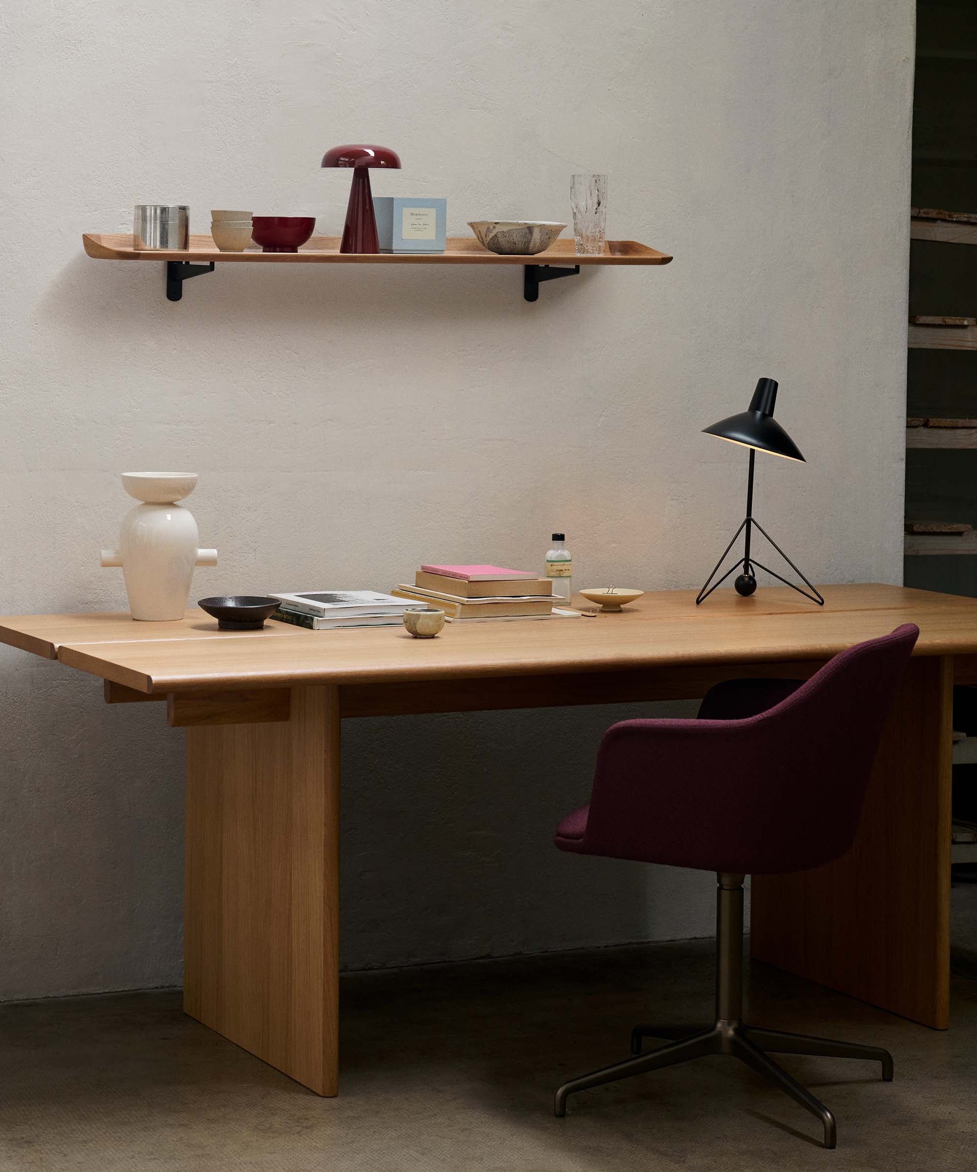 Tripod Table Lamp HM9