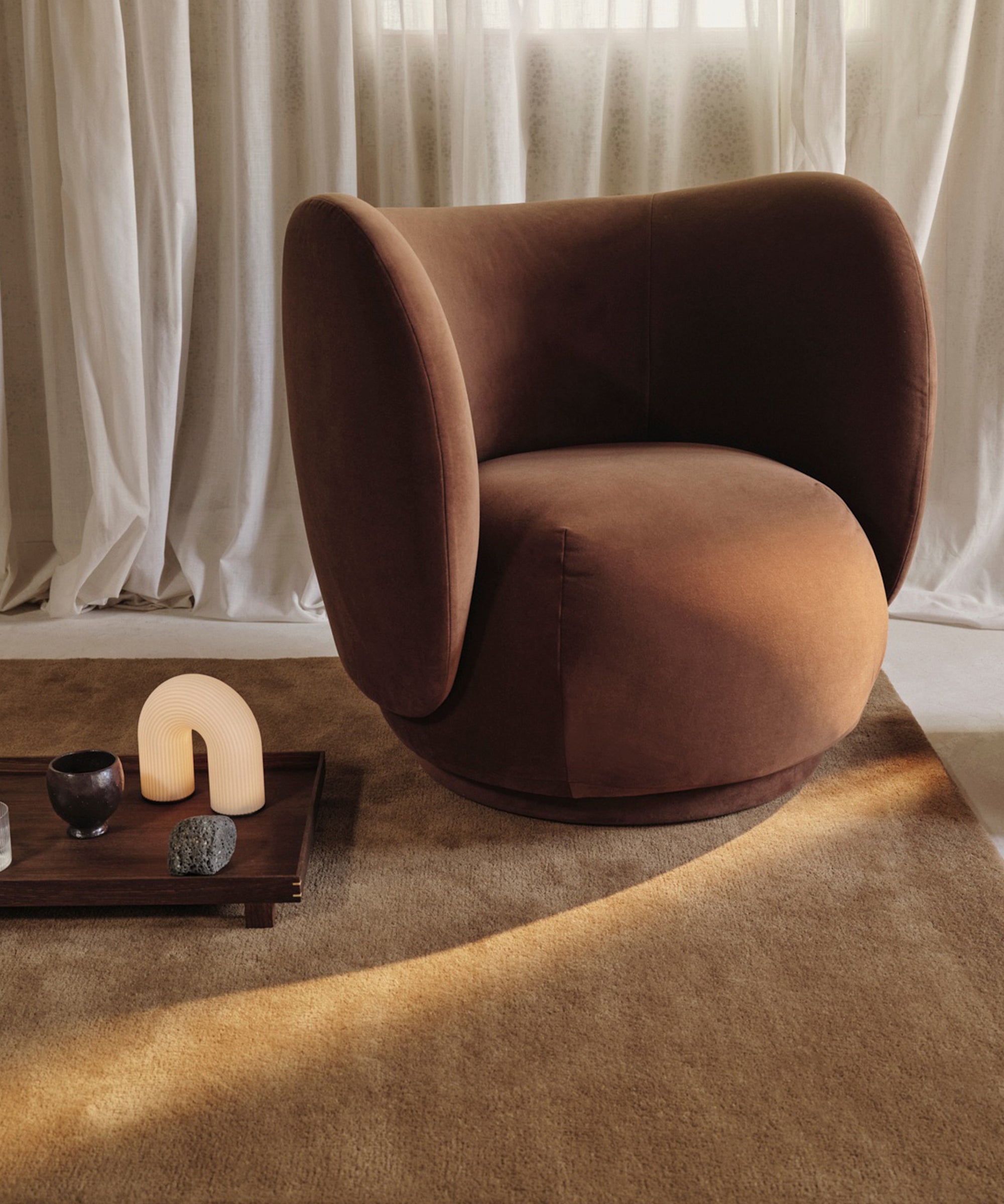 Vuelta Portable Lamp