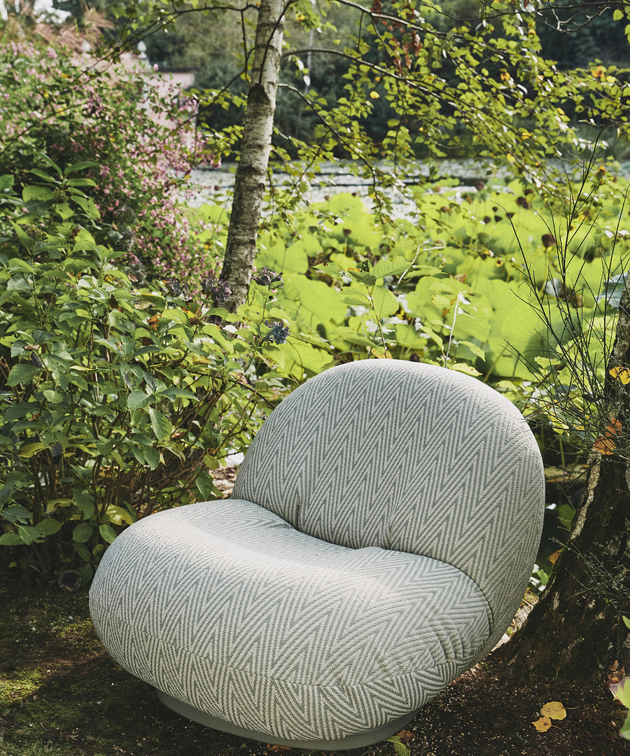 Pacha Outdoor Lounge Chair