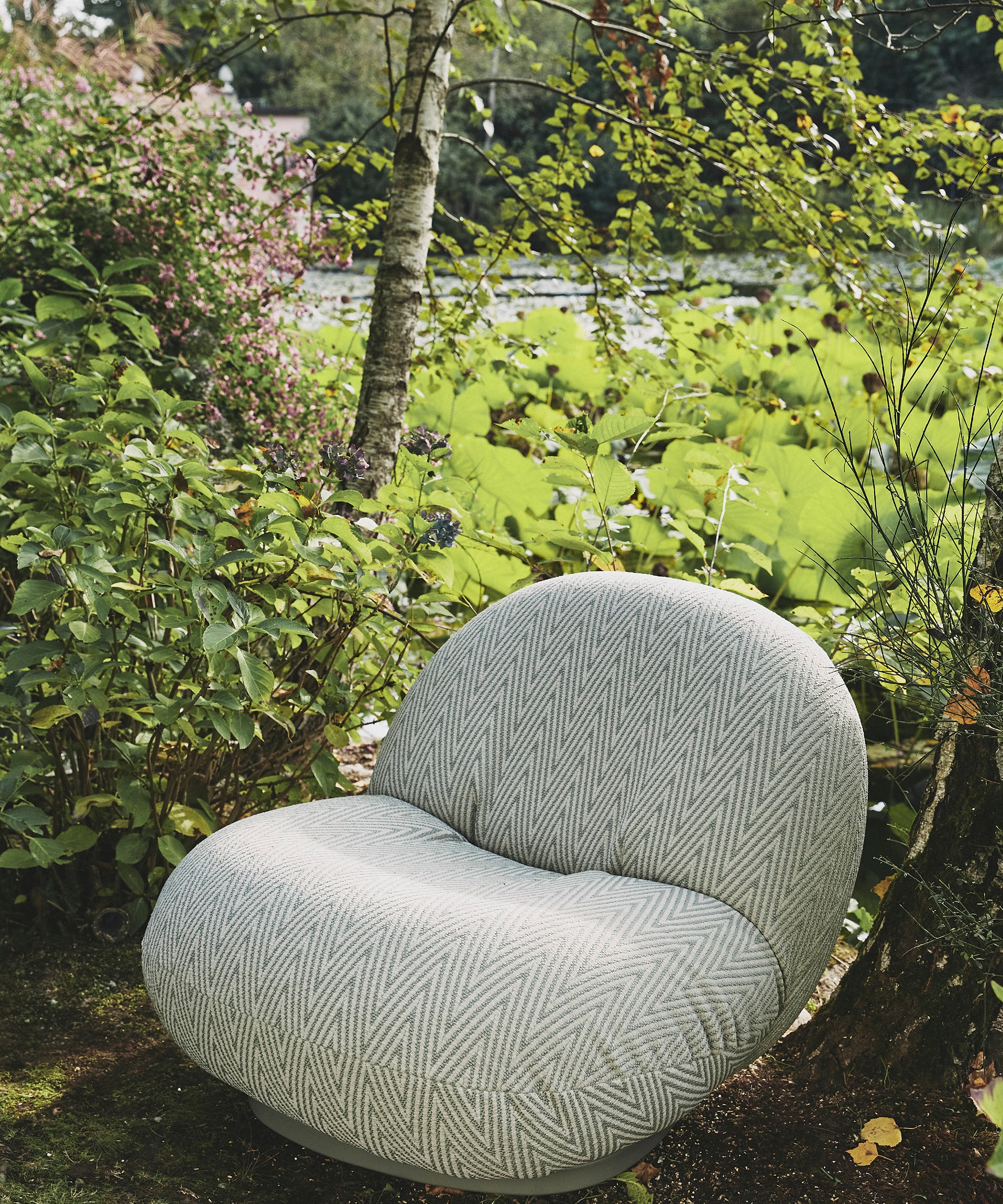 Pacha Outdoor Swivel Lounge Chair