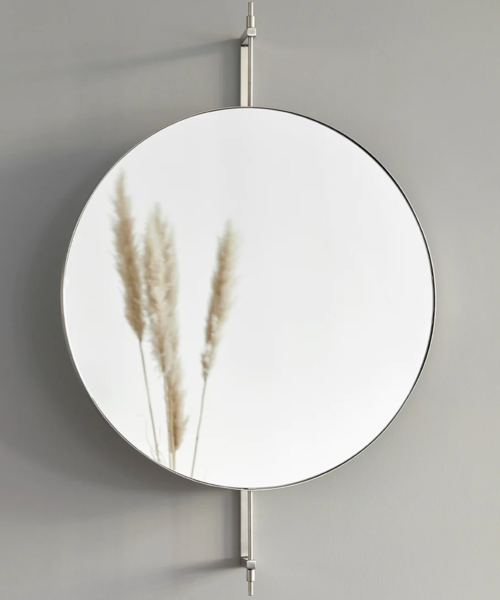 Full-Size Rotating Mirror ft. Scandinavian Design – TRNK